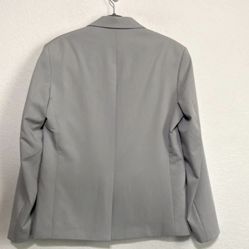 Zara Basic Gray Two Front Pocket Blazer Jacket Si… - image 4